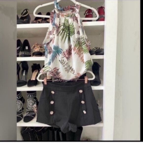 New Floral Top and Short Set Size Small - Picture 14 of 14
